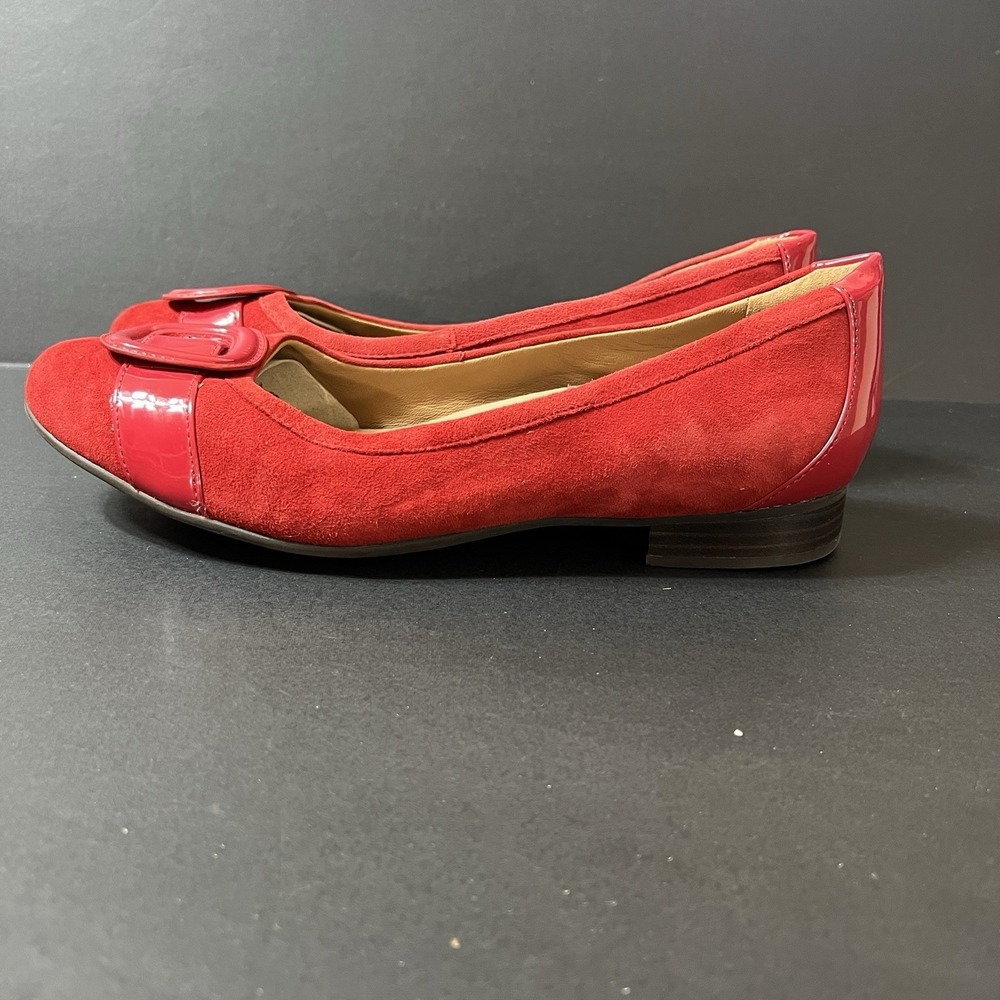 Clarks Women's Un Blush Cove Flats Red Size 11M NWOB